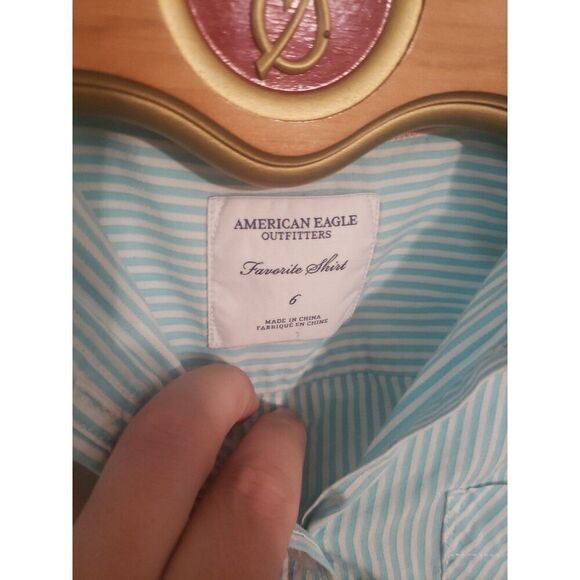 American Eagle shirt size 6 women's shirt - Picture 2 of 4